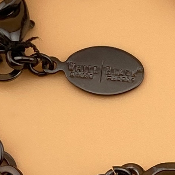 WHBM Gun Metal Loop Necklace - Picture 2 of 3